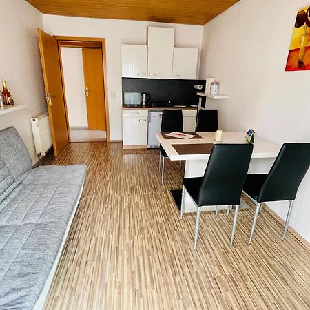 Kleine Ein Zimmer Wohnung Mit Gartenanlage Salem  Exterior photo